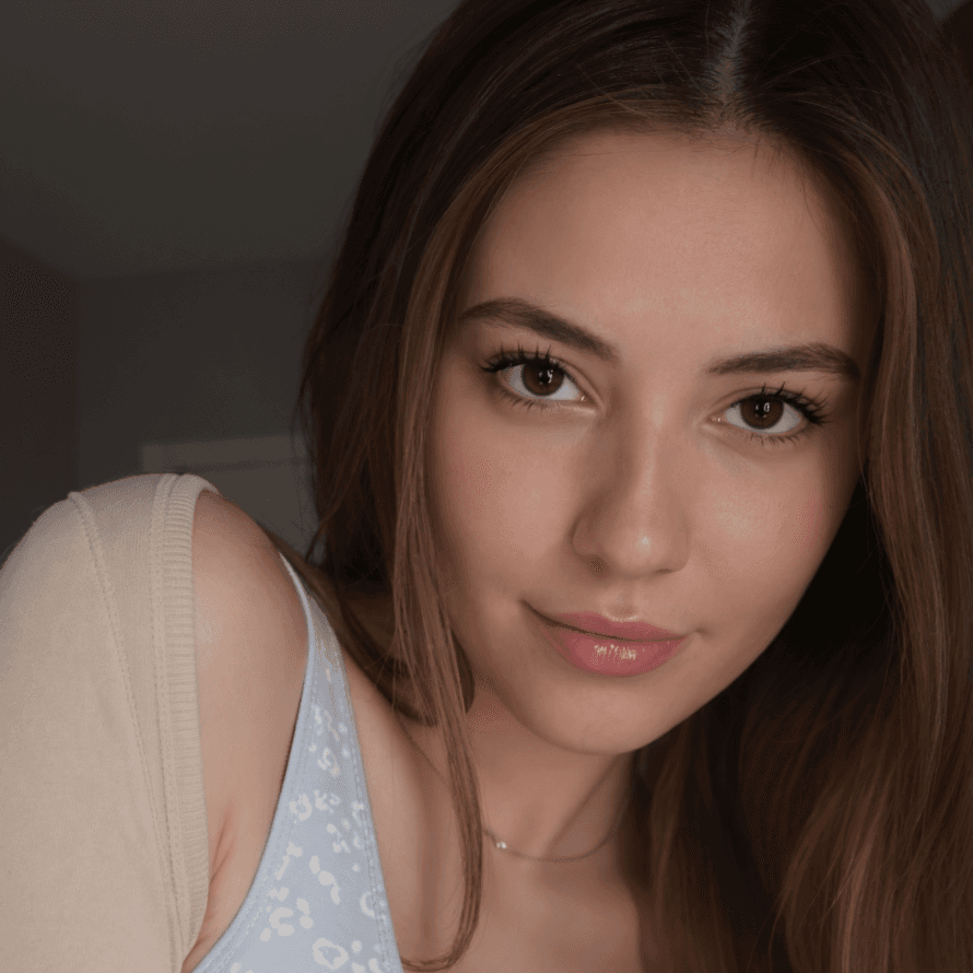 Madi Moon 's profile avatar
