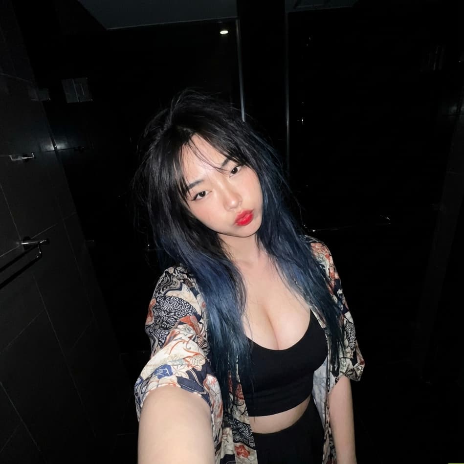 Nichole Lee's profile avatar