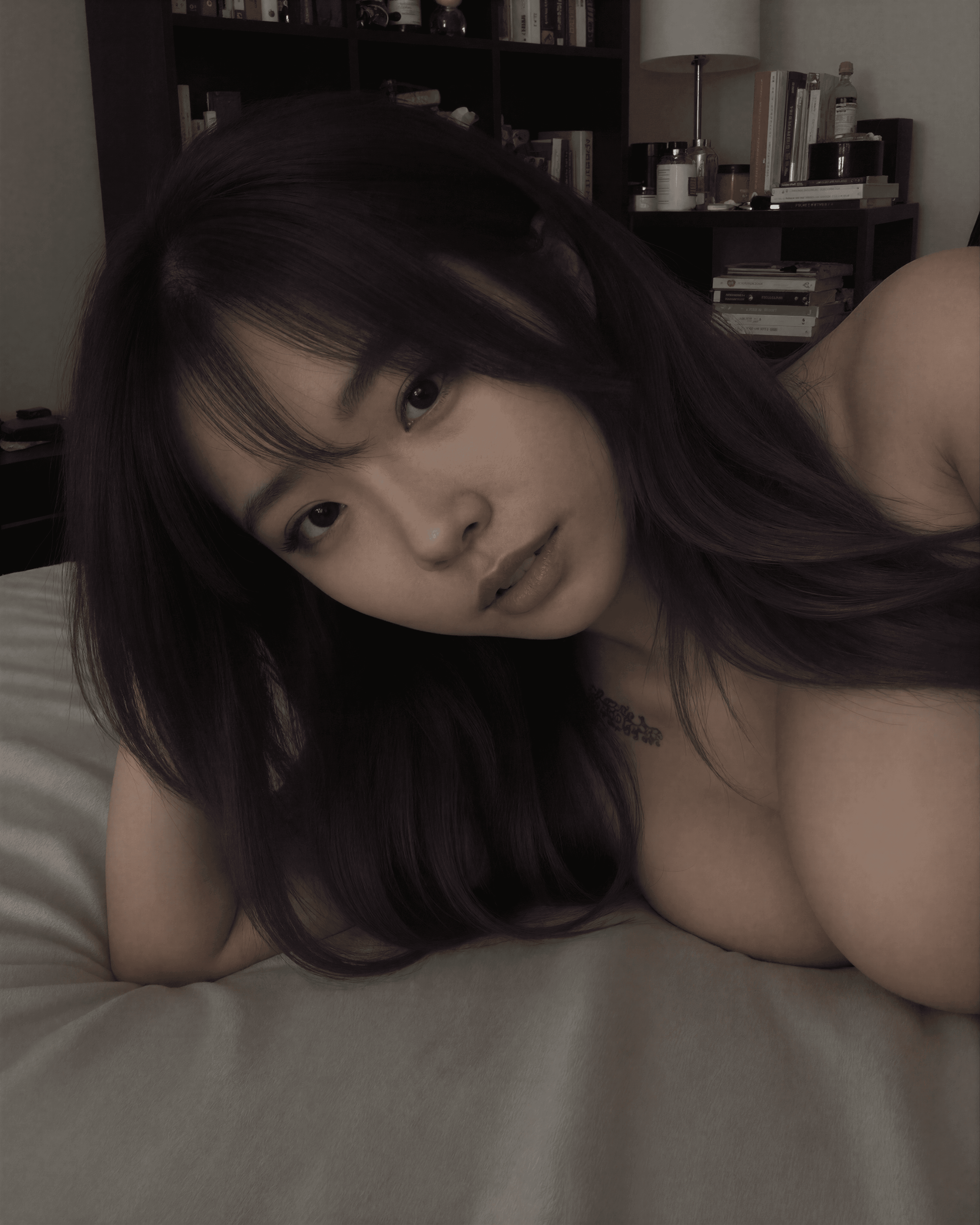 Lost in the shadows of my bedroom, letting the night whisper secrets. Who's ready to uncover mine? 💜🖤 #DonnaDark #MidnightVibes
