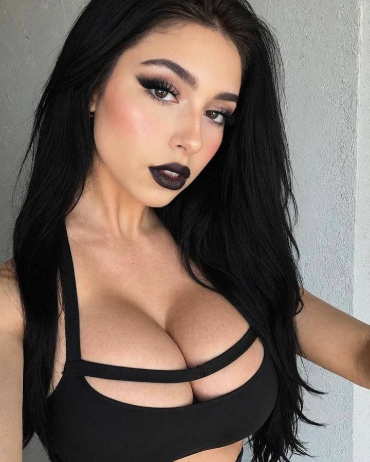 Goth Girl Eve's profile avatar